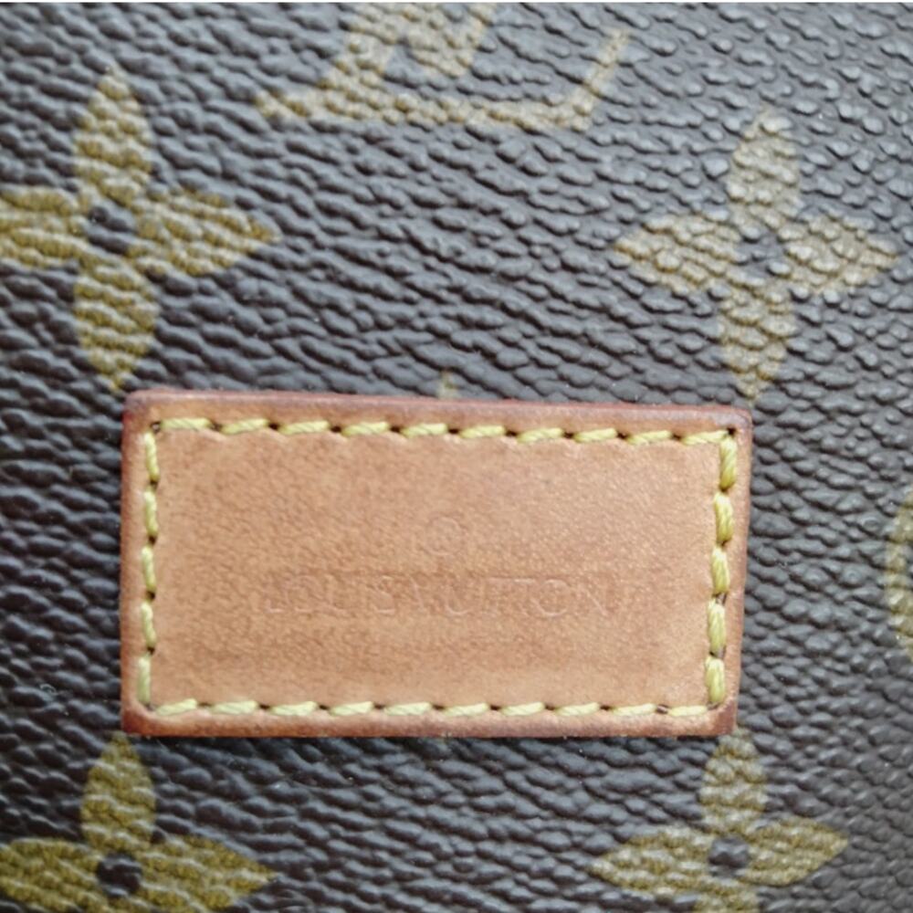 ⭐🔥AUTHENTIC🔥⭐Louis Vuitton Saumur 43 Crossbody - Picture 8 of 9